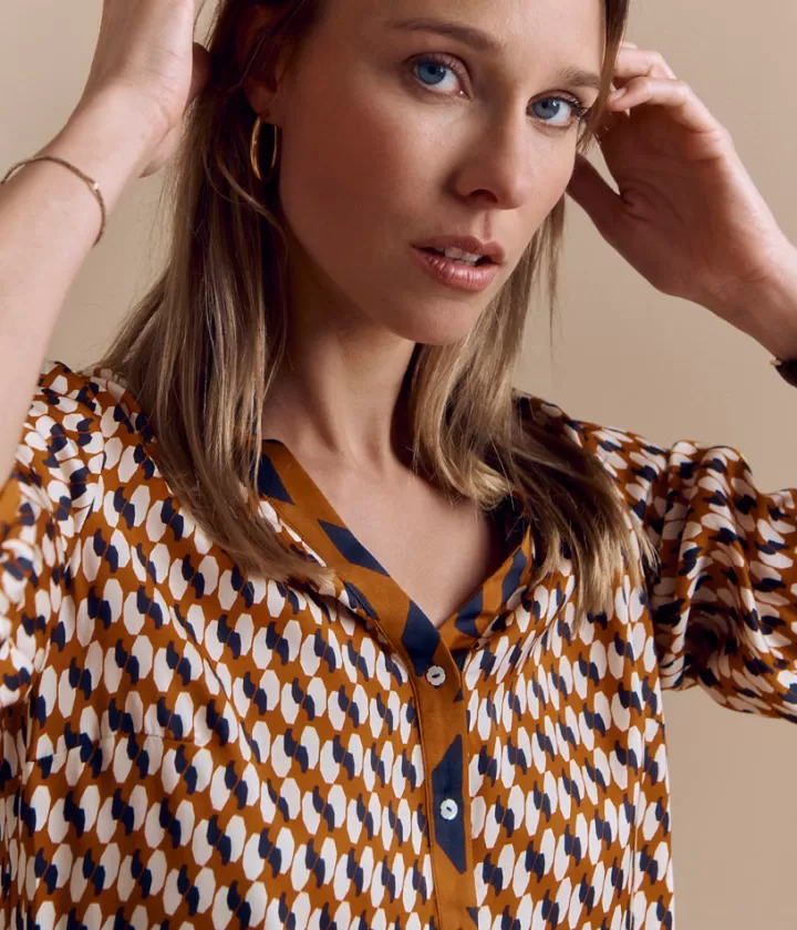 Tops & Chemises>DEVERNOIS Blouse imprimée satinée Imprimé géométrique Marron
