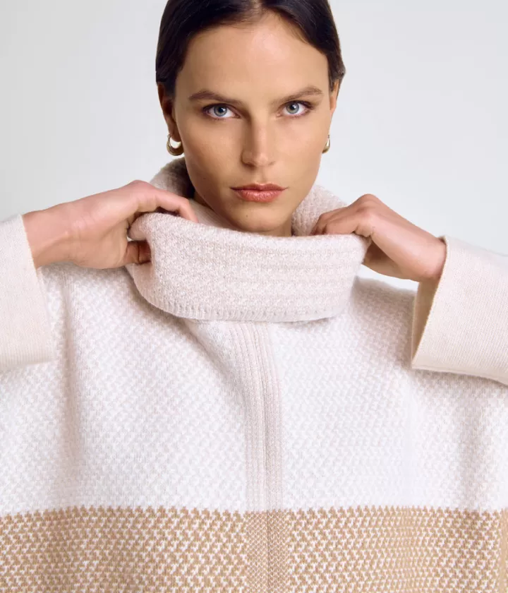 Vestes & Manteaux | Maille>DEVERNOIS Cape maille jacquard réversible Tricotée en France Beige