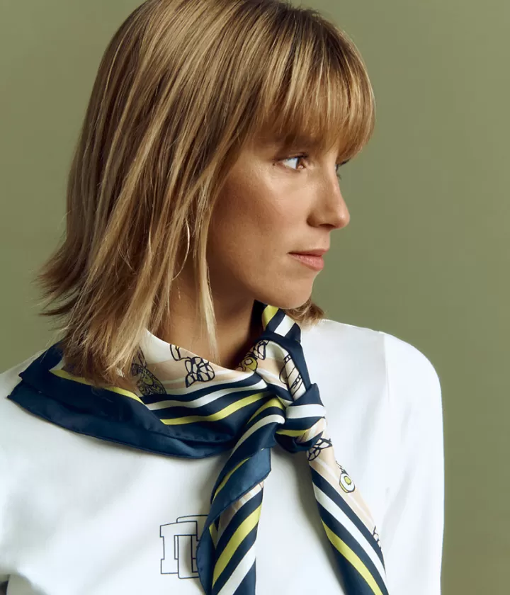 Accessoires>DEVERNOIS Carré en twill de soie Dessin exclusif Jaune