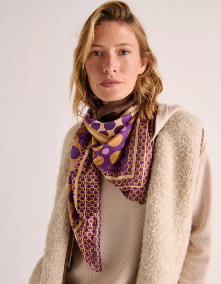 Accessoires>DEVERNOIS Carré imprimé En satin Ecru