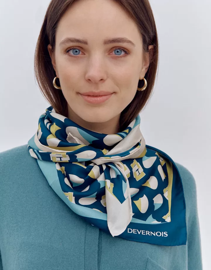 Accessoires>DEVERNOIS Carré imprimé En twill de soie Bleu