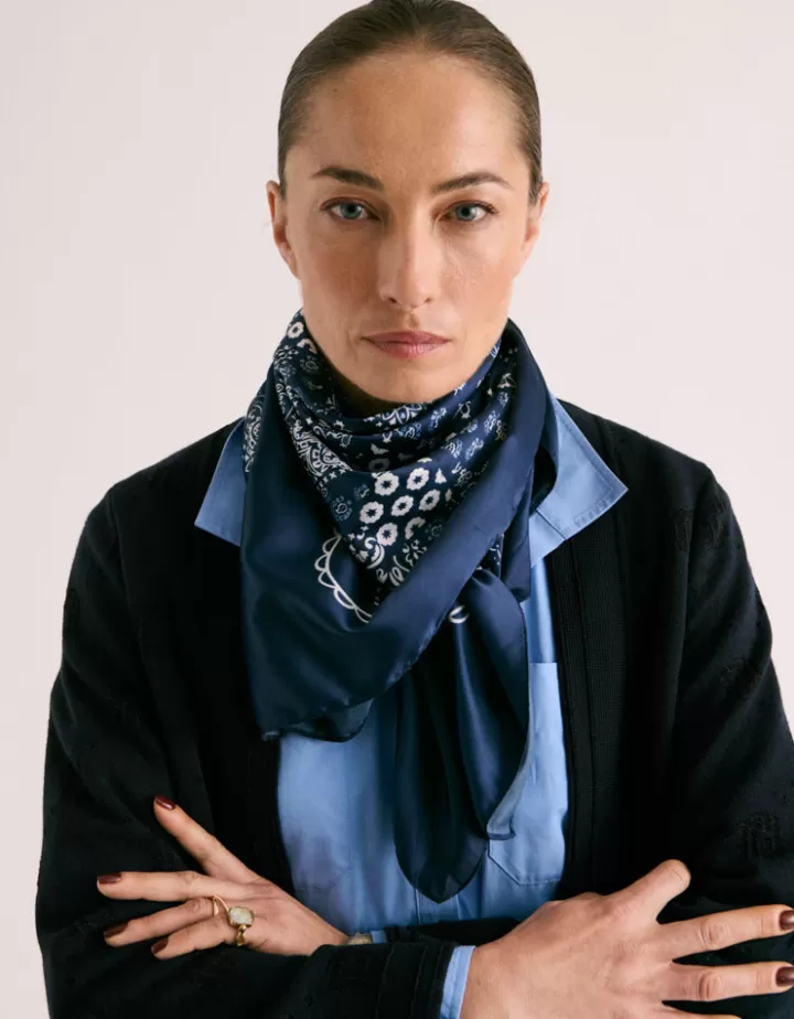 Accessoires>DEVERNOIS Echarpe imprimée En satin Bleumarine
