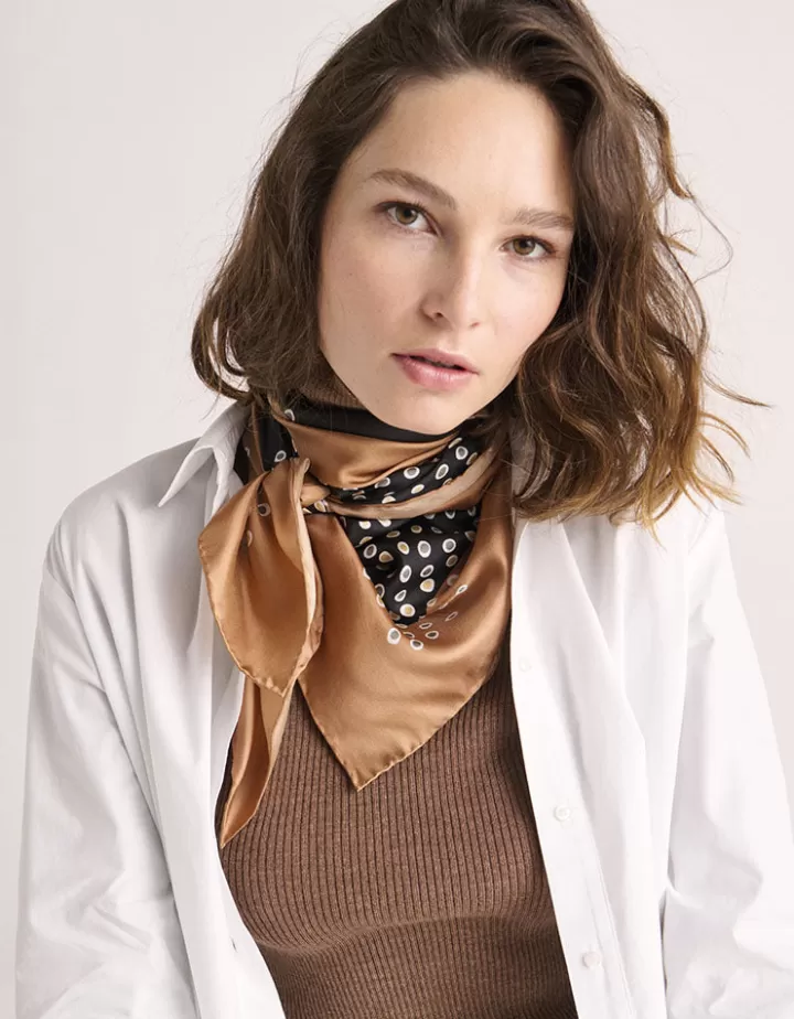 Accessoires>DEVERNOIS Echarpe imprimée En twill de soie Beige