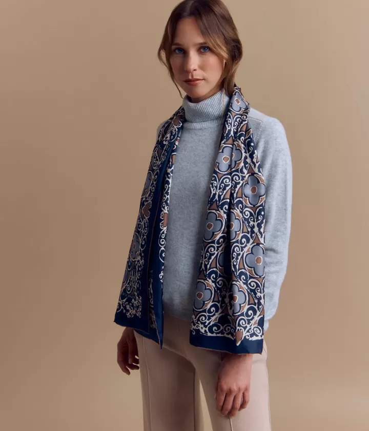 Accessoires>DEVERNOIS Étole imprimée en twill de soie Motif fleuri Bleumarine